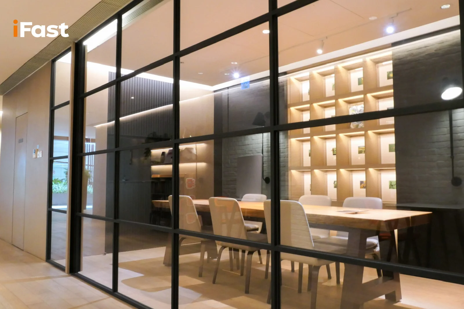 iFast office